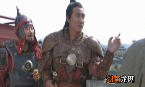 开国功臣汤和是如何躲过朱元璋的屠刀，并陪伴朱元璋走完人生最后一段旅程的？