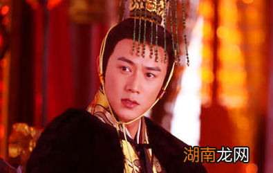 一片赤胆忠心的郑崇，为何会在狱中被折磨至死？