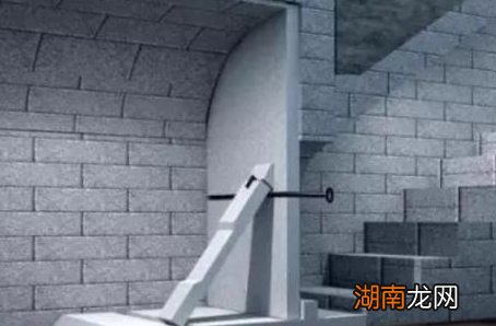 古代墓穴里边到底有什么机关 自来石就是封门反盗的设计