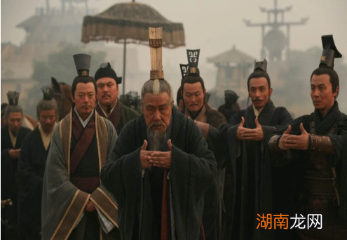 作为嫡长子,父亲被困秦国时,楚顷襄王为何没有任何营救措施?