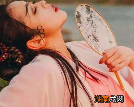 俗话说后宫佳丽三千 皇帝是怎么做到雨露均沾的