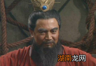 同样狡诈多疑，为何曹操比司马懿更受欢迎？