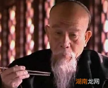 李鸿章吃鱼到底暴露了什么信息 难怪大清会灭亡