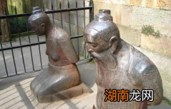 秦桧害死了岳飞,为何他的夫人王氏也跟着赔罪呢?