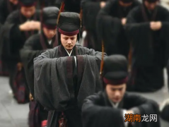 能力平平的满宠，怎么受到曹操和孙权重视的？