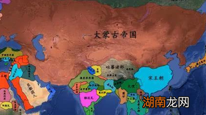 金国就在成吉思汗旁边 成吉思汗为什么要远程中亚