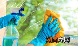 浴室玻璃如何清洁 浴室玻璃清洁的方法