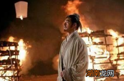 张士诚被朱元璋打败之后 张士诚为什么还不服朱元璋