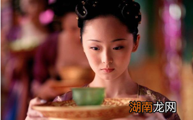 匈奴王子金日磾:汉武帝送他美貌宫女,碰都不碰