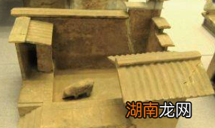 古人没现代那么便利，那么他们的厕所和现在有何不同呢?