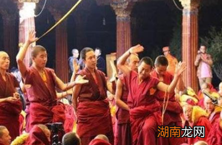 康熙皇帝当初为什么要建一个避暑山庄 仅仅是因为天热那么简单吗