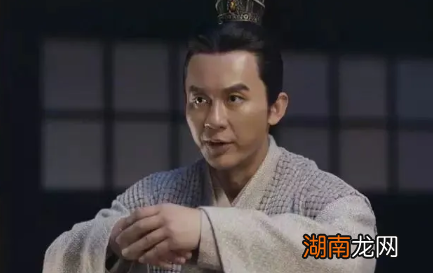 汉献帝提出要禅位给曹丕,有哪些大臣是积极赞成的?