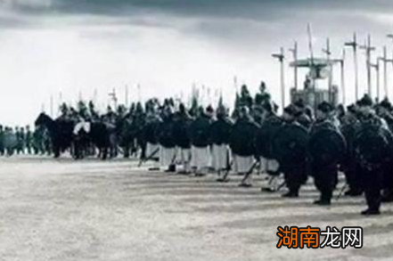 秦国统一六国建立秦朝后 秦朝为什么还是灭亡了