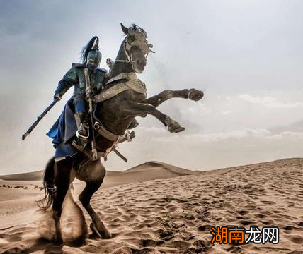 历史上冠军侯一共有三个人获得封号 除了霍去病外还有两个人是谁