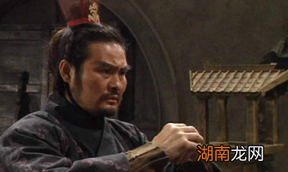 面对“三国第一猛将”的吕布,到底谁能和他较量呢?