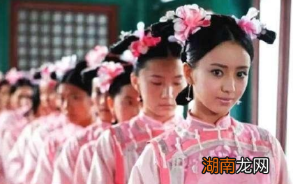 清朝妃嫔的一天是如何度过 和电视剧里面演的有哪些区别