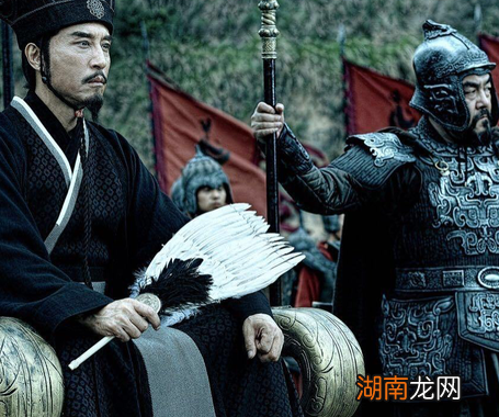 马谡个诸葛亮的关系那么的密切 街亭失守诸葛亮为何直接将马谡斩杀了