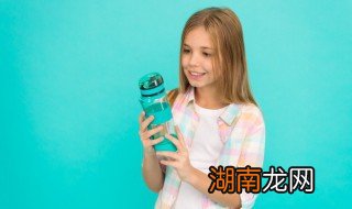 十六岁的女孩严重叛逆怎么办,十六岁的女孩严重叛逆怎么办呀