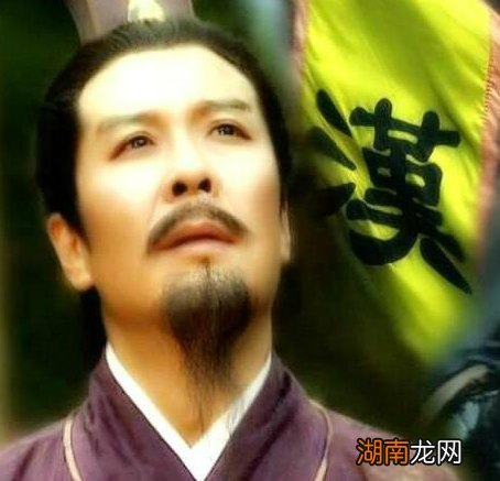 襄樊之战时曹操和孙权都亲自出马了 刘备为何会按兵不动