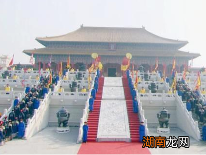 古代上早朝的大臣是怎么吃早饭的 大多数都是吃路边摊的