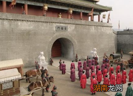 古代上早朝的大臣是怎么吃早饭的 大多数都是吃路边摊的