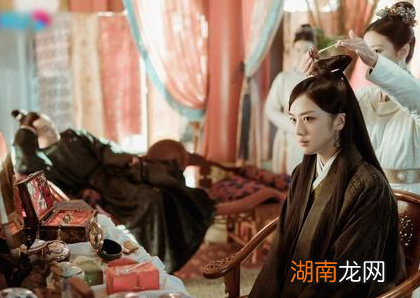 朱允炆对其他藩王做了什么事情 朱棣攻打南京的时候诸侯们为何不出手