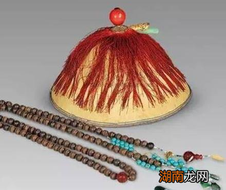 清朝官员身上带的佛珠叫什么 这佛珠到底有什么作用
