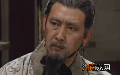 姜维作为一个降将,是如何最后掌握蜀汉军权的?