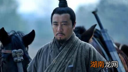 为何徐州的防御比较空虚,孙权却放弃徐州打荆州呢?