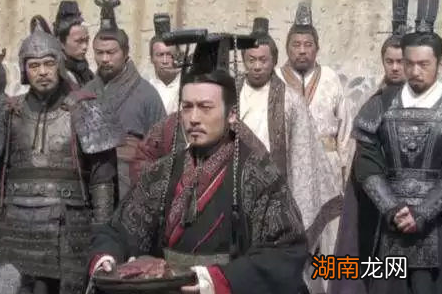 周天子的实力那么弱 诸侯国们为何没有人来消灭周天子