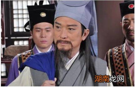 包拯为什么用狗头铡斩公孙策?原来是公孙策犯了法