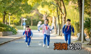 初中早恋的孩子怎么教育 初中早恋的孩子怎么教育好