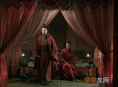 诸葛亮为什么不敢取代刘禅做蜀汉的皇帝 如果有野心早就行动