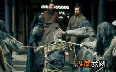 吕布最终被杀,其实是曹操和刘备的心理博弈吗?