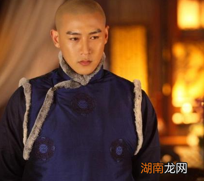 嘉庆在乾隆儿子中排行第十五的位置 乾隆为什么还将这个皇位传给这个儿子