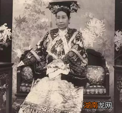 珍妃死的真的不怨吗 珍妃自作孽的证据都有哪些