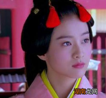 班昭到底是一个什么样的奇女子 她身为女子是如何为官的