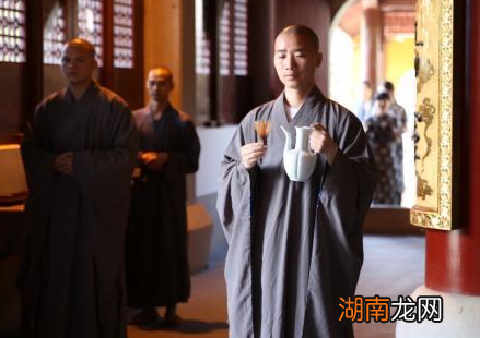 范仲淹为什么要赈灾的钱大肆修建宫殿寺庙 其实这才是范仲淹的聪明之处