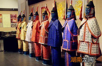 清朝八旗制度当中 究竟哪一旗的地位最低