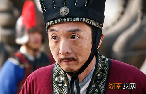 来俊臣不学无术,为何能取得巨大成功