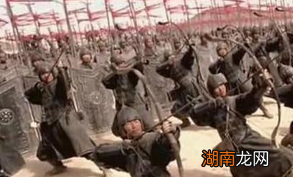 秦朝当时的政策到底是什么样的 对于百姓来说真的是暴政吗