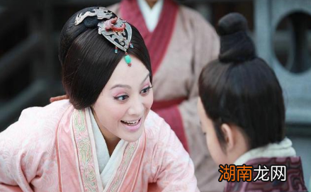 吕不韦为什么会因为一封信就自杀了 那信上到底写了什么东西