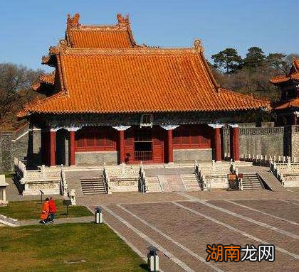 清朝亡了一百多年为什么还有守墓人 他们的工资到底是谁给的