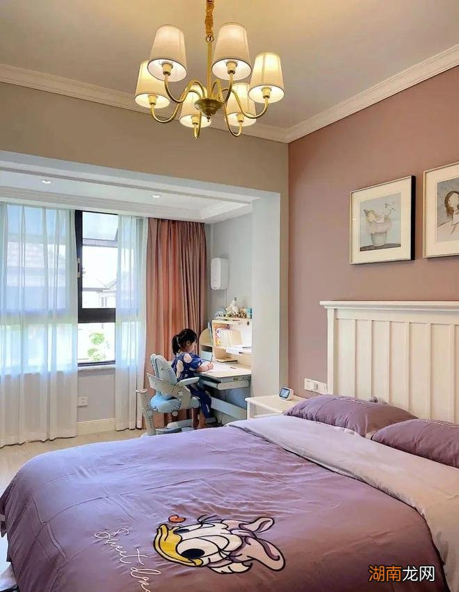 这才是儿童房该有的样子,8㎡装出16㎡的收纳,功能齐全无可挑剔