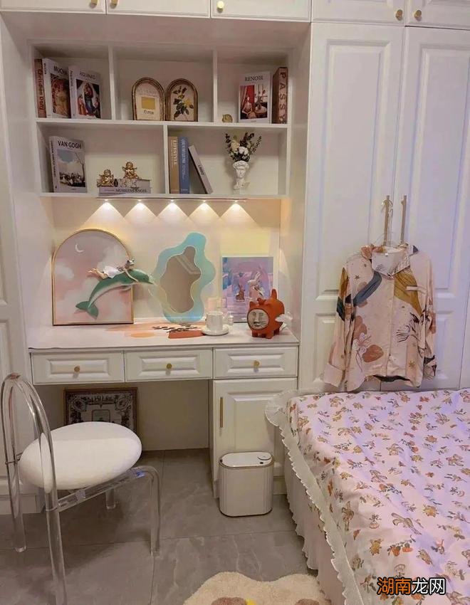 这才是儿童房该有的样子,8㎡装出16㎡的收纳,功能齐全无可挑剔