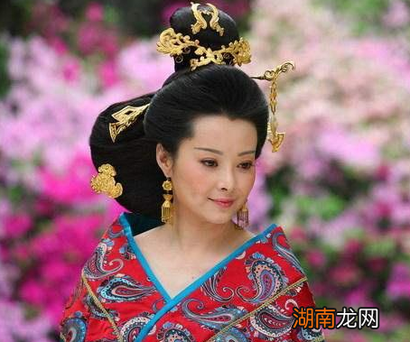 王莽是如何篡夺西汉皇位的 真正的源头出在哪里