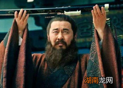 俗话说良禽择木而栖 陈宫当初为什么会选择吕布这个人