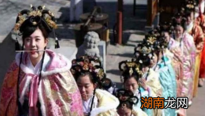 秦始皇灭六国之后 他是怎么处理六国君主的后妃的