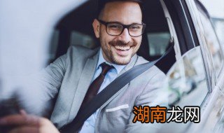 轿车更换电瓶后能用多久 汽车更换电瓶能用多久