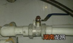 水管内接头裂了怎么办视频 水管内接头裂了怎么办